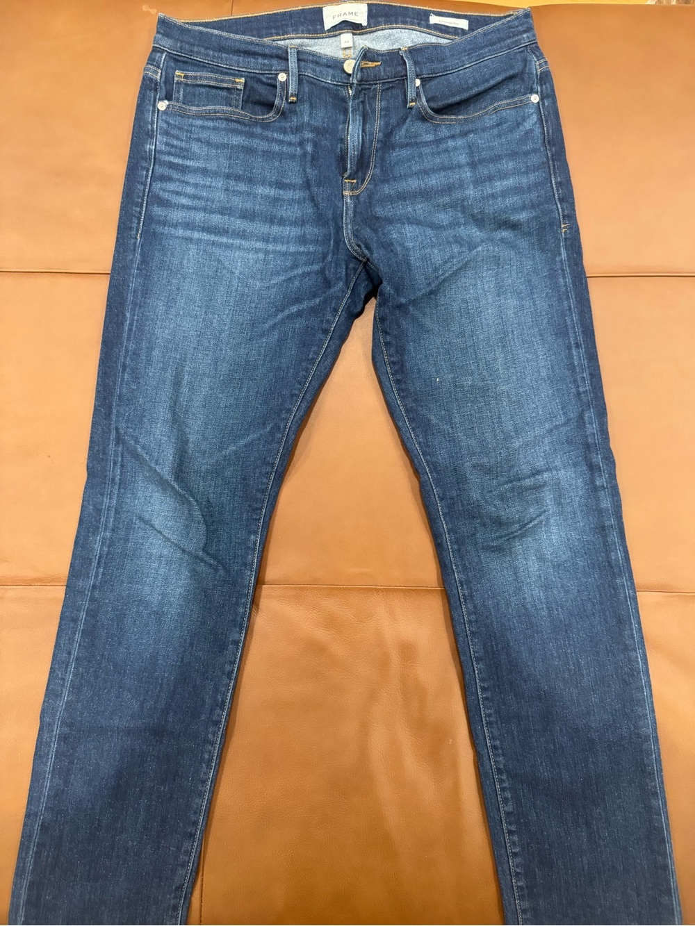 Frame Denim Slim Straight Men's Jeans in Size 33